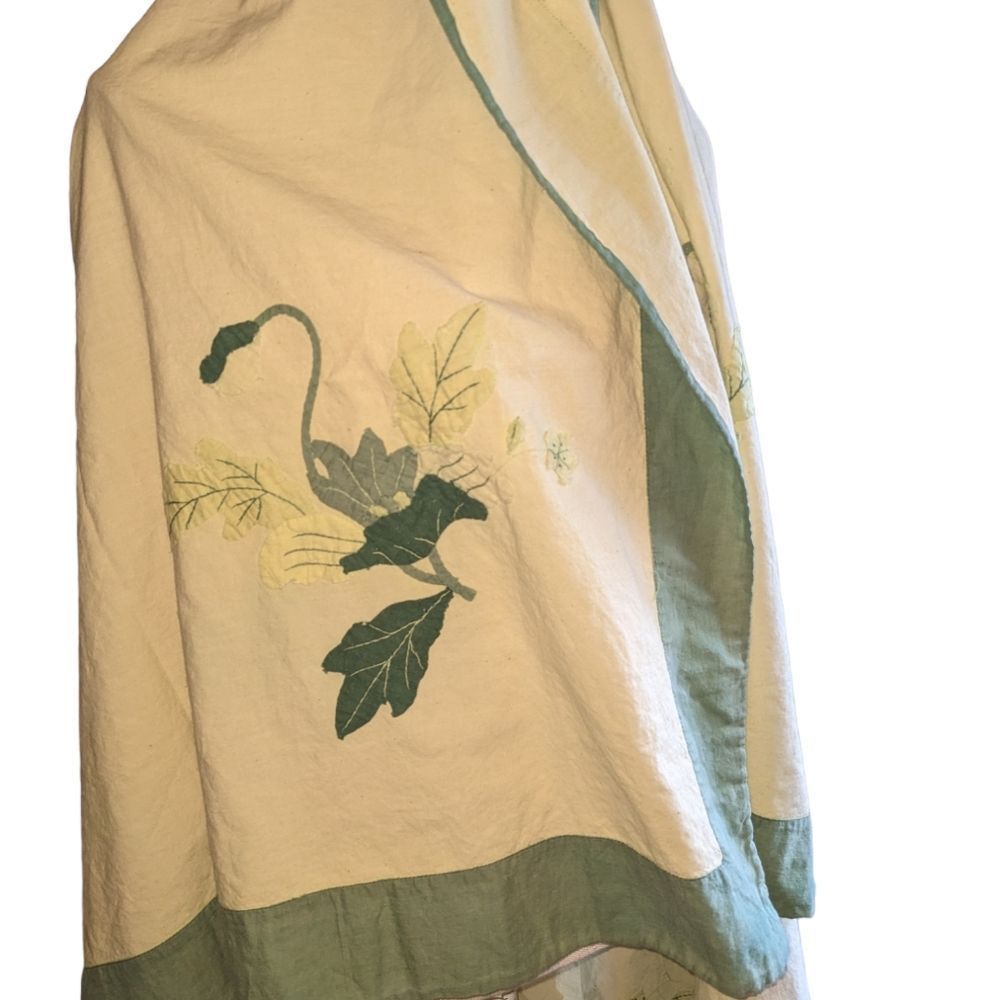 Vintage Yellow and‎ green hand embroidered table cloth